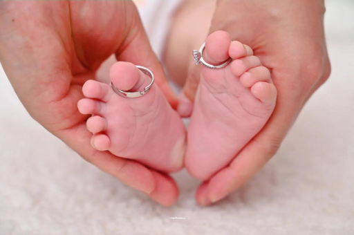 贺州孕妇多久肚子变大